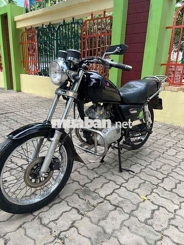 Suzuki GN125 Đen êm ái