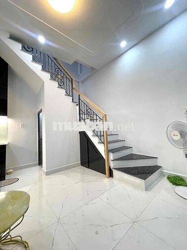 🔥 CHỈ 2 TỶ NHỎ GIỌT – NHÀ ĐẸP 3 TẦNG + SÂN THƯỢNG – PHÚ THỌ HOÀ
