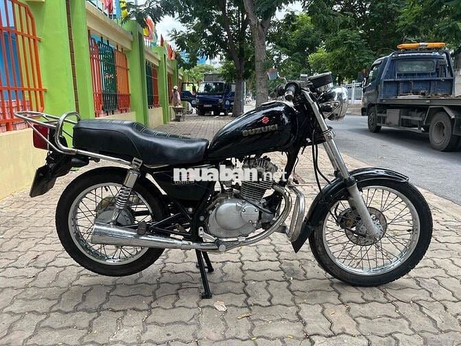 Suzuki GN125 Đen êm ái
