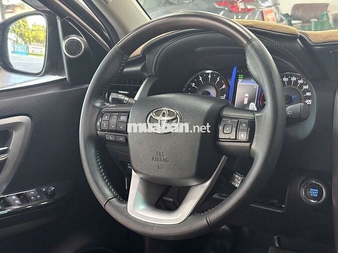 TOYOTA FORTUNER MÁY XĂNG SỐ TỰ ĐỘNG 2019