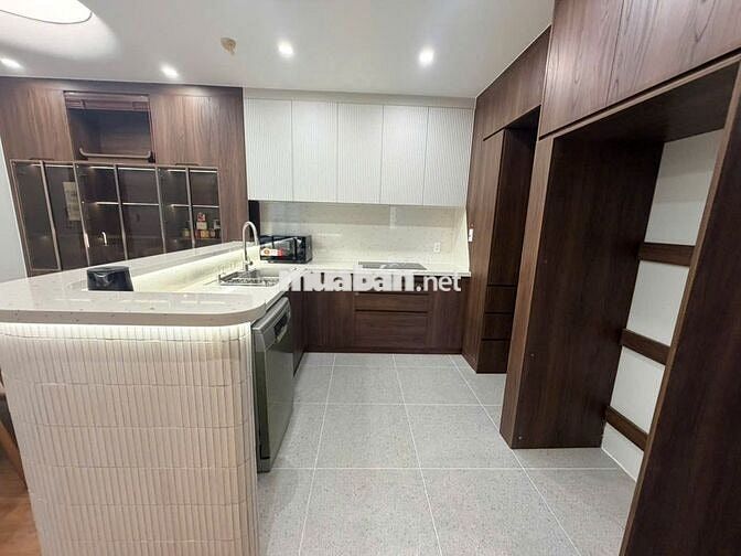 CHO THUÊ CĂN HỘ 2PN2WC FULL NỘI THẤT ĐẸP, VIEW SÔNG SG TẦNG CAO 