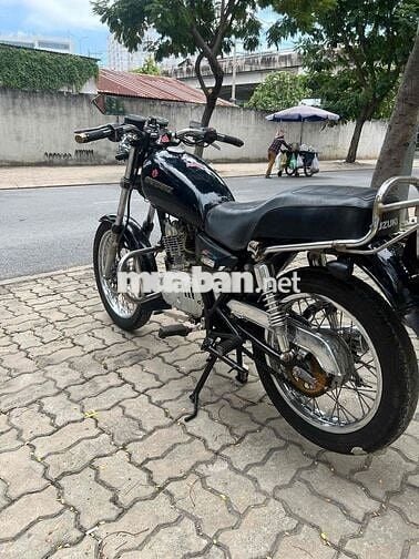 Suzuki GN125 Đen êm ái