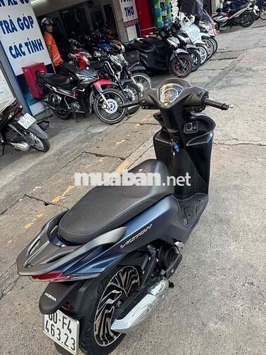 🟢🟢 Vision  Xanh đen 2023 xe đẹp ngay chủ có góp