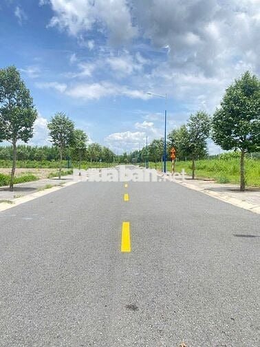 Bán Lô Đất Becamex Sổ Hồng Chính Chủ Giá Đúng 900Tr 