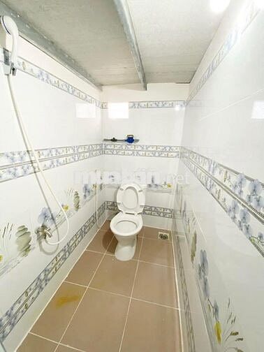 PHÒNG TRỌ CÓ GÁC CAO 2M CỬA SỔ TRỜI THOÁNG MÁT THANG MÁY - GIÁ RẺ