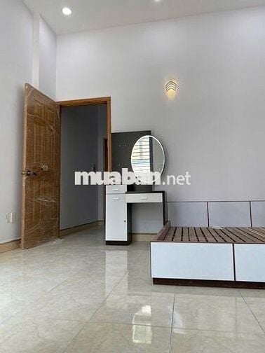 Cho thuê nhà ngay đại học Hutech Bình Thạnh(4.2x15m)3 phòng 14 triệu/t