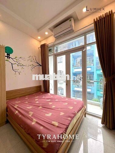 CHO THUÊ STUDIO BAN CÔNG LỚN FULL NỘI THẤT NGAY TRUNG TÂM QUẬN 1