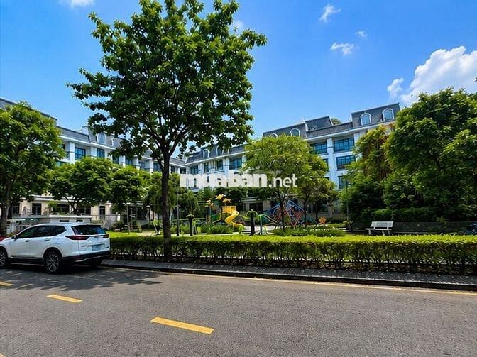 BÁN TÒA NHÀ VĂN PHÒNG CAO CẤP – VẠN PHÚC CITY