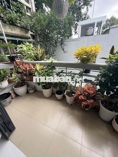 Q5 C/C HÙNG VƯƠNG LẦU 2 , SÁT BÊN BV ĐẠI HỌC Y DƯỢC , NHÀ MỚI KEN Ở NG