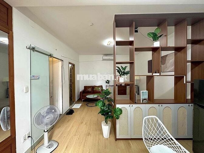 Village - 1PN - Tách Bếp Balcon - Nội Thất Xịn - Khuông Viên Đẹp - Q1