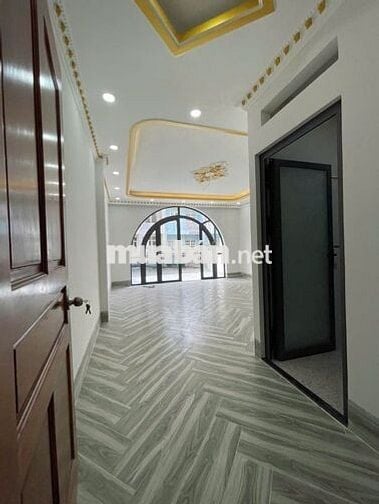 Cho thuê nhà HXH 451/3B Hai Bà Trưng P. Tân Định, Quận 1 