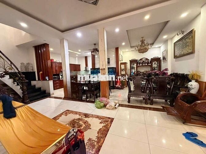 Biệt Thự Nguyên Căn Trệt 3 Lầu Đường 15m Ngang 9x20 Đầy Đủ Nội Thất