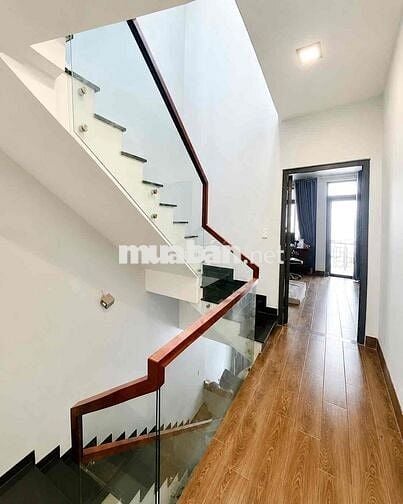 Nhà 3 tầng Hiệp Bình - Phạm Văn Đồng - Sổ Hồng Riêng - Hêm ô tô đỗ cưa
