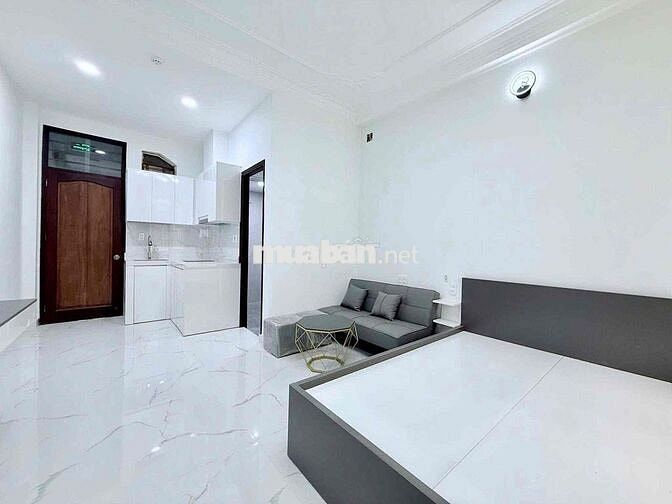 CHO THUÊ CĂN HỘ BAN CÔNG GIÁ TỐT NGAY Q1 - GẦN CHỢ BẾN THÀNH QUẬN 1