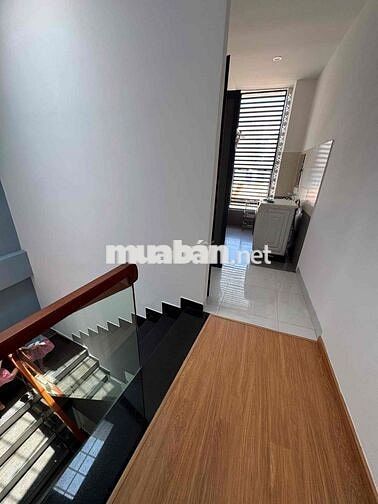 CHO THUÊ NHÀ MỚI 4 TẦNG KIỆT OTO LÝ TỰ TRỌNG.FULL NỘI THẤT