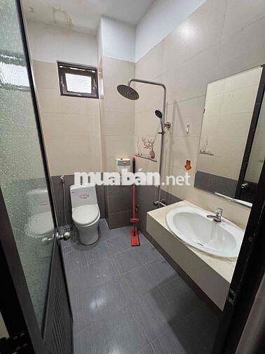CHO THUÊ NHÀ MỚI 4 TẦNG KIỆT OTO LÝ TỰ TRỌNG.FULL NỘI THẤT