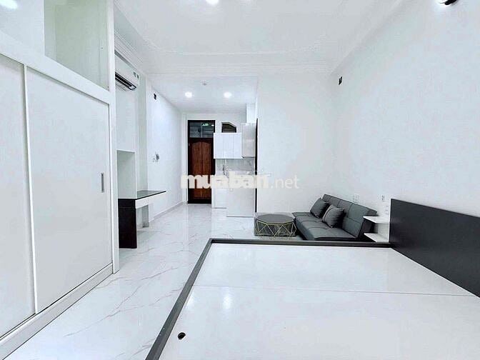 CHO THUÊ CĂN HỘ BAN CÔNG GIÁ TỐT NGAY Q1 - GẦN CHỢ BẾN THÀNH QUẬN 1