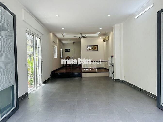 MBKD Lê văn sỹ gần Trường hàn thuyên nhà thờ Ba chuông FIRST Academy