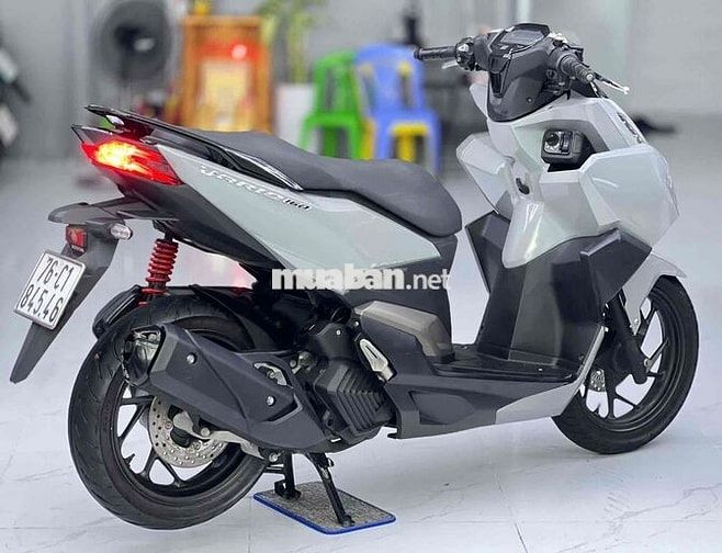 Honda Vario 160 ABS 2023 bst 9c nợ xấu trả 50% ạ