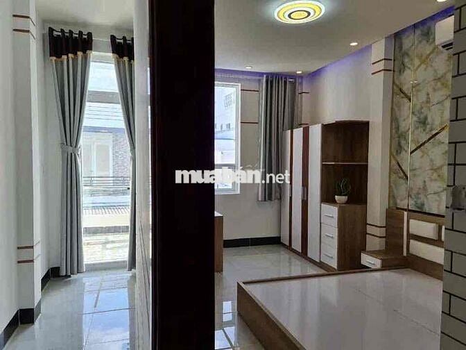 BÁN NHÀ TRUNG TÂM LỘ 20- SÁT MT NGUYỄN VĂN CỪ