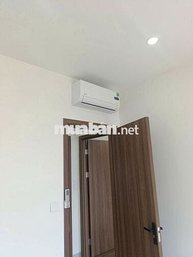cho thuê căn 2PN ATS view hồ gươm xanh giá 7.5tr/tháng
