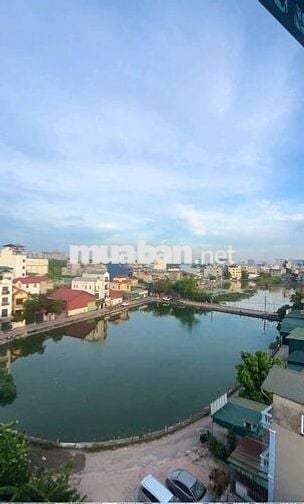 Cho thuê nhà nguyên căn 5 tầng ngay chợ đồng dinh 