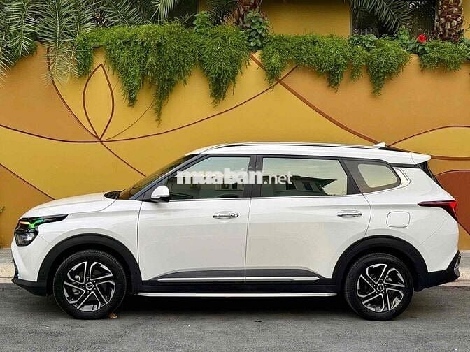 Kia Carens 1.5 Luxury 2025 Trắng 19.000 km