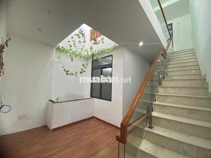 cho thuê nhà mặt tiền Nguyễn Phẩm