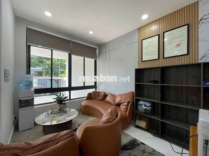 Cho Thuê Văn Phòng Tầng Trệt Đường 14 KĐT Vạn Phúc