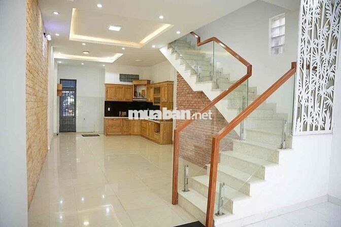 cho thuê nhà mặt tiền Nguyễn Phẩm