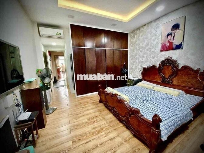 Nhà 3 lầu 5 phòng, 5WC mới đẹp KDC kiều Đàm gần Lotte,Q7. DT:4,2x23m