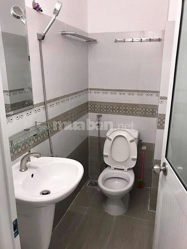 CHÍNH CHỦ BÁN GẤP NHÀ LỚN chỉ 133triệu/m2 TRUNG TÂM BÌNH THẠNH