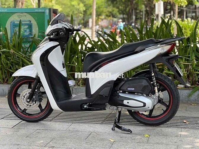 Honda SH 150 ABS 2022 Trắng bạc đen