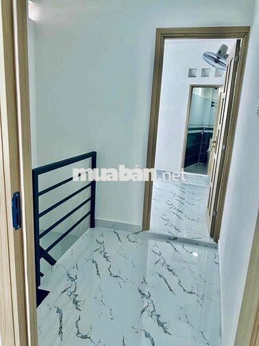 nhà bán, shr chính chủ. trục đường Tạ Quang Bửu Q8. chỉ hơn 2t