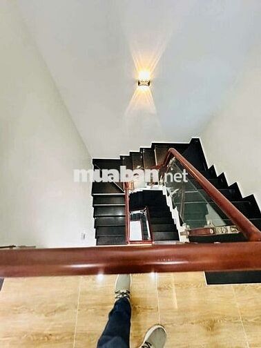 NHÀ MẶT TIỀN PHAN HUY ÍCH 6.5X20 3 LẦU GẦN EMART