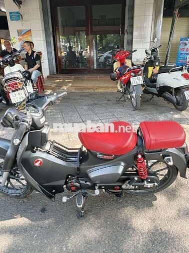 Honda Cub 125cc 900km màu Đen