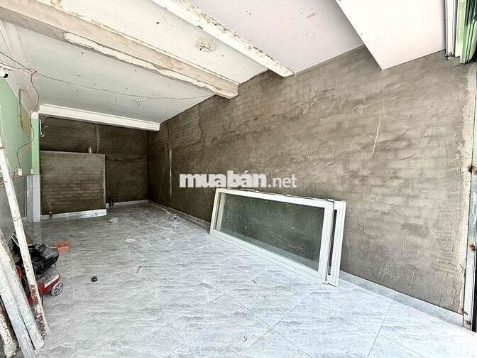Cho thuê mặt bằng gần ngã tư hàng xanh