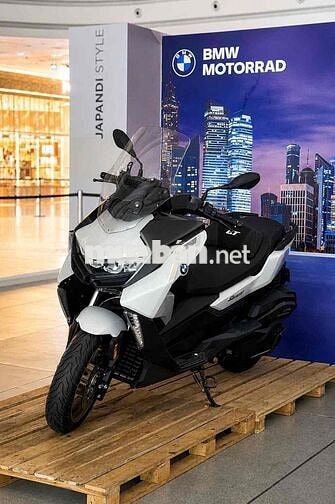 BMW Motorrad C400GT Diamond White 2025