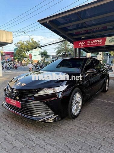 Toyota Camry 2.5Q 2020 29.000 km CHÍNH HÃNG