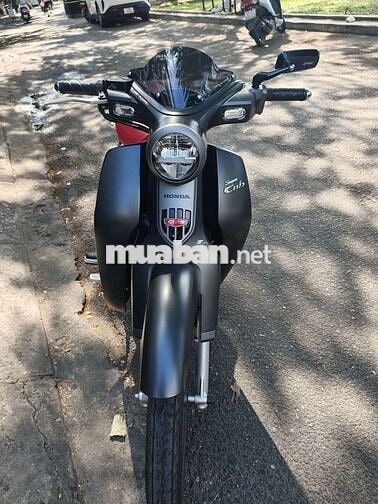Honda Cub 125cc 900km màu Đen