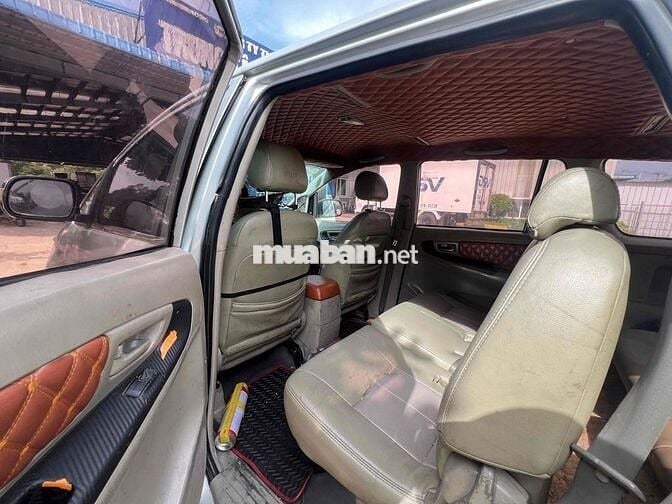 Toyota Innova J 2010 Số sàn Bạc