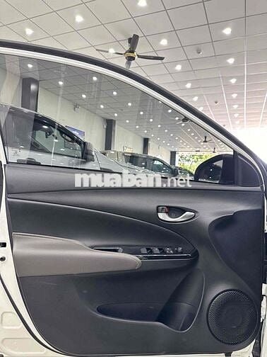 Toyota Vios 1.5G 2026 1600km Trắng