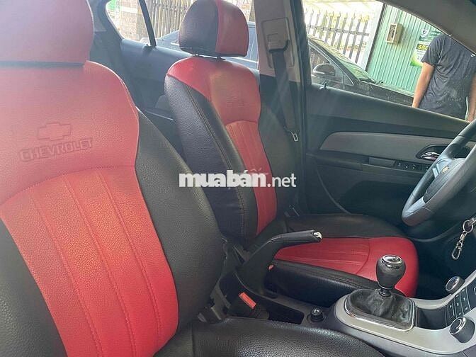 Chevrolet Cruze LT Số sàn 50000 km Đỏ