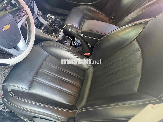 Chevrolet Cruze 2018 Số sàn màu Đen