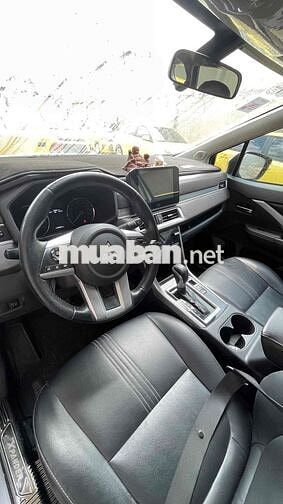 Mitsubishi Xpander Premium 2023 Bạc 7 chỗ