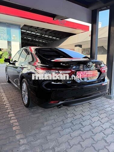 Toyota Camry 2.5Q 2020 29.000 km CHÍNH HÃNG