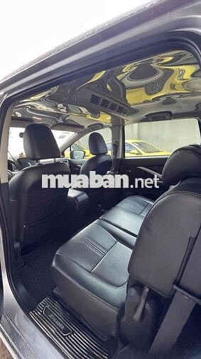 Mitsubishi Xpander Premium 2023 Bạc 7 chỗ
