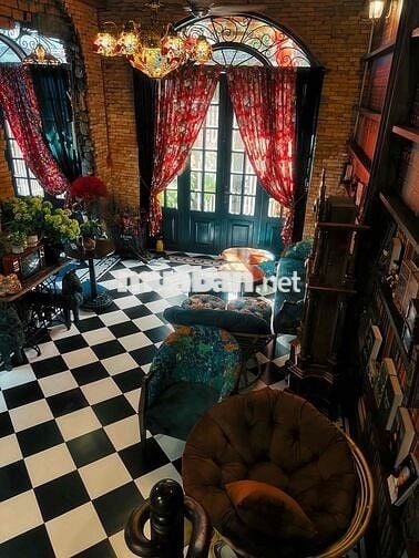 1 phụ bếp cho quán cafe có điểm tâm sáng