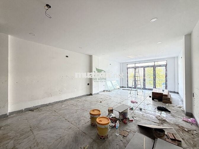 NHÀ KINH DOANH 5 TẦNG THÔNG SUỐT CÓ THANG MÁY KHU VCN PHƯỚC HẢI