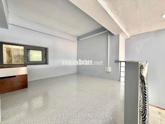 Căn Hộ 1 Gác 1 Giường Thang Máy Rộng 40m2 5ng4xe Ngay ĐH Kinh Tế UEH